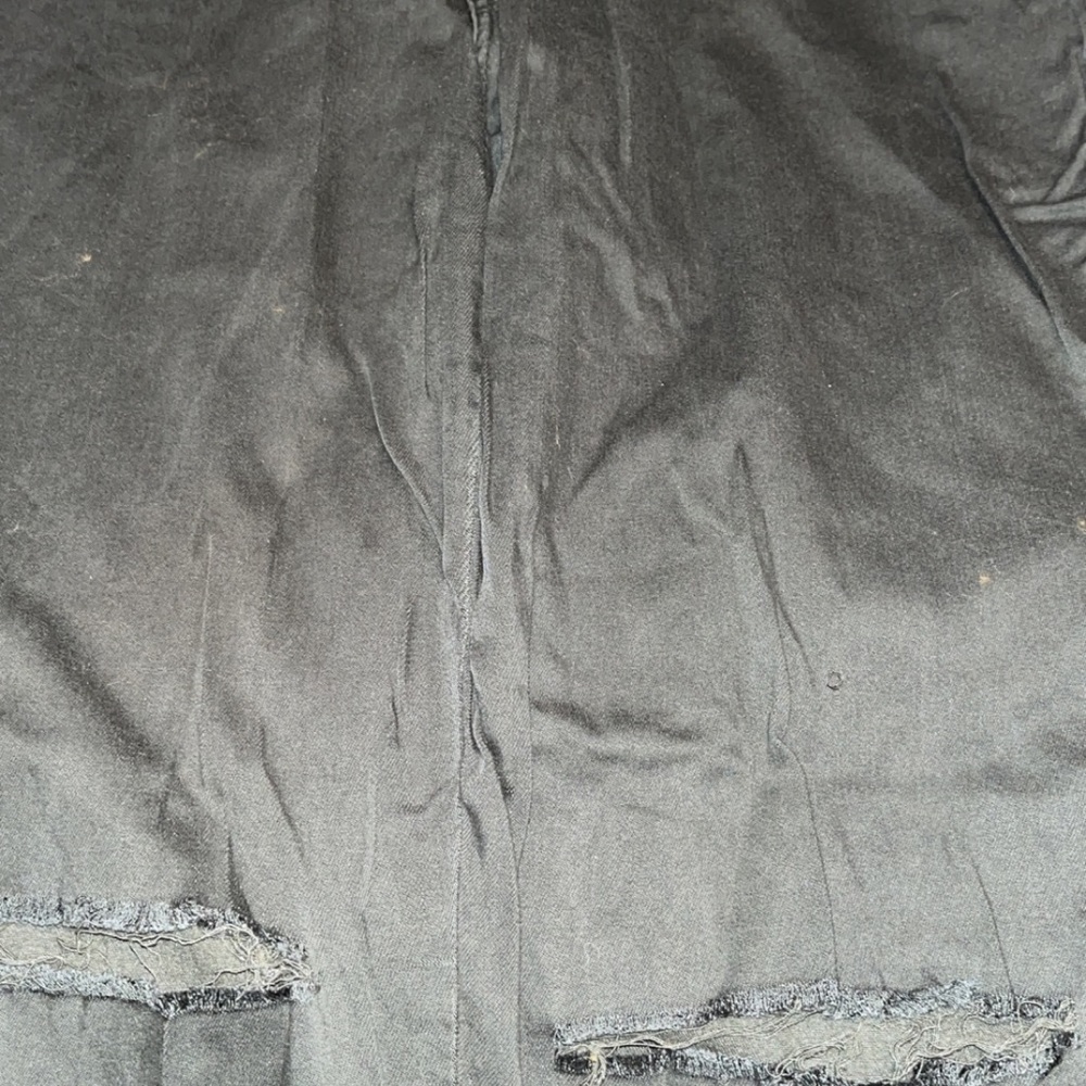 Dark green knee distressed jeans